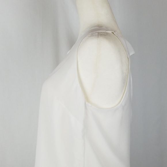 Banana Republic White V-Neck Blouse - Picture 5 of 6